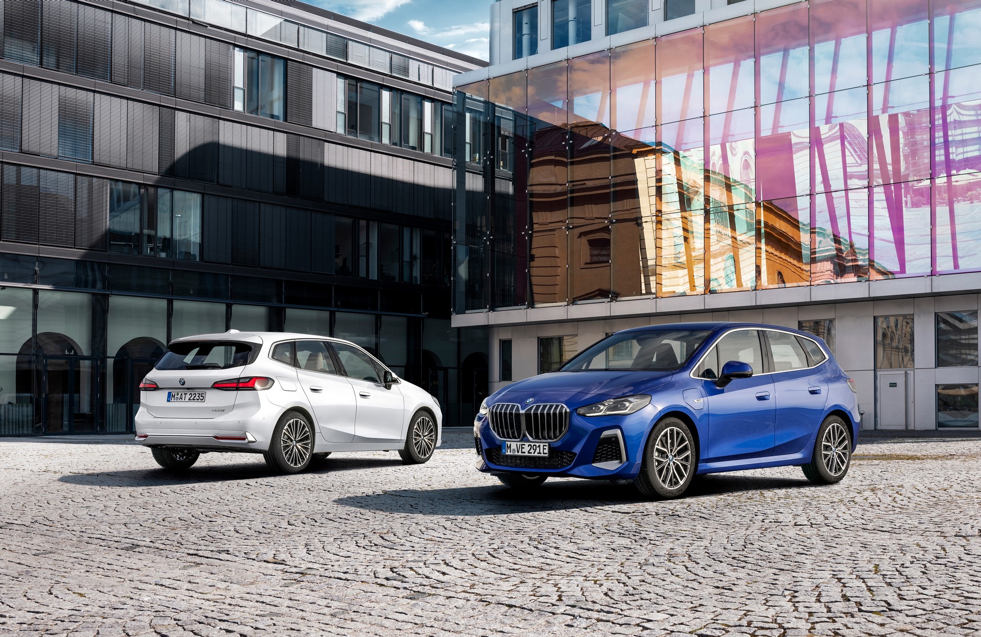 2022 BMW 2-Series Active Tourer Debuts With Massive Grille, New Tech And Plug-In Hybrid Power
