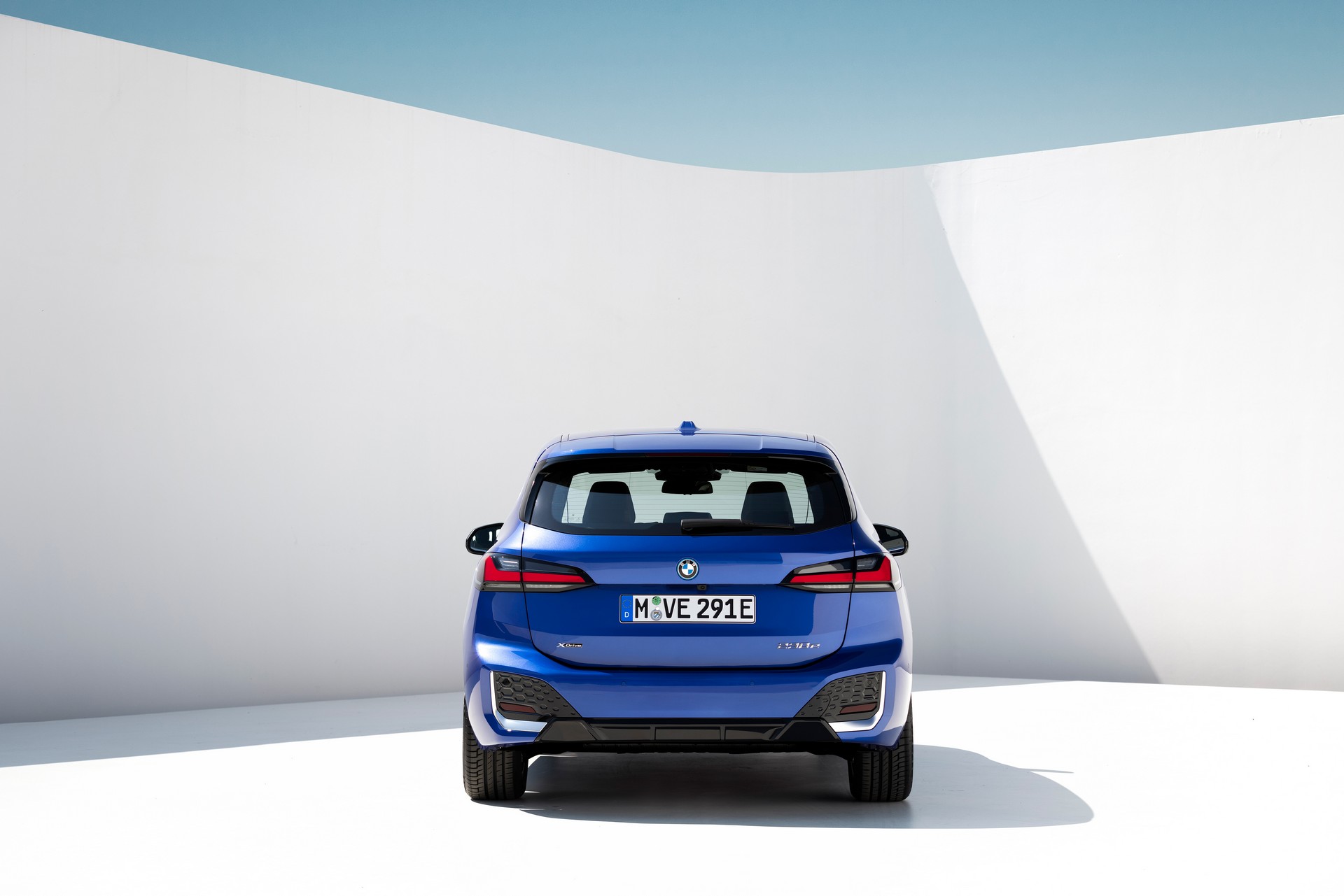 2022 BMW 2-Series Active Tourer Debuts With Massive Grille, New Tech And Plug-In Hybrid Power