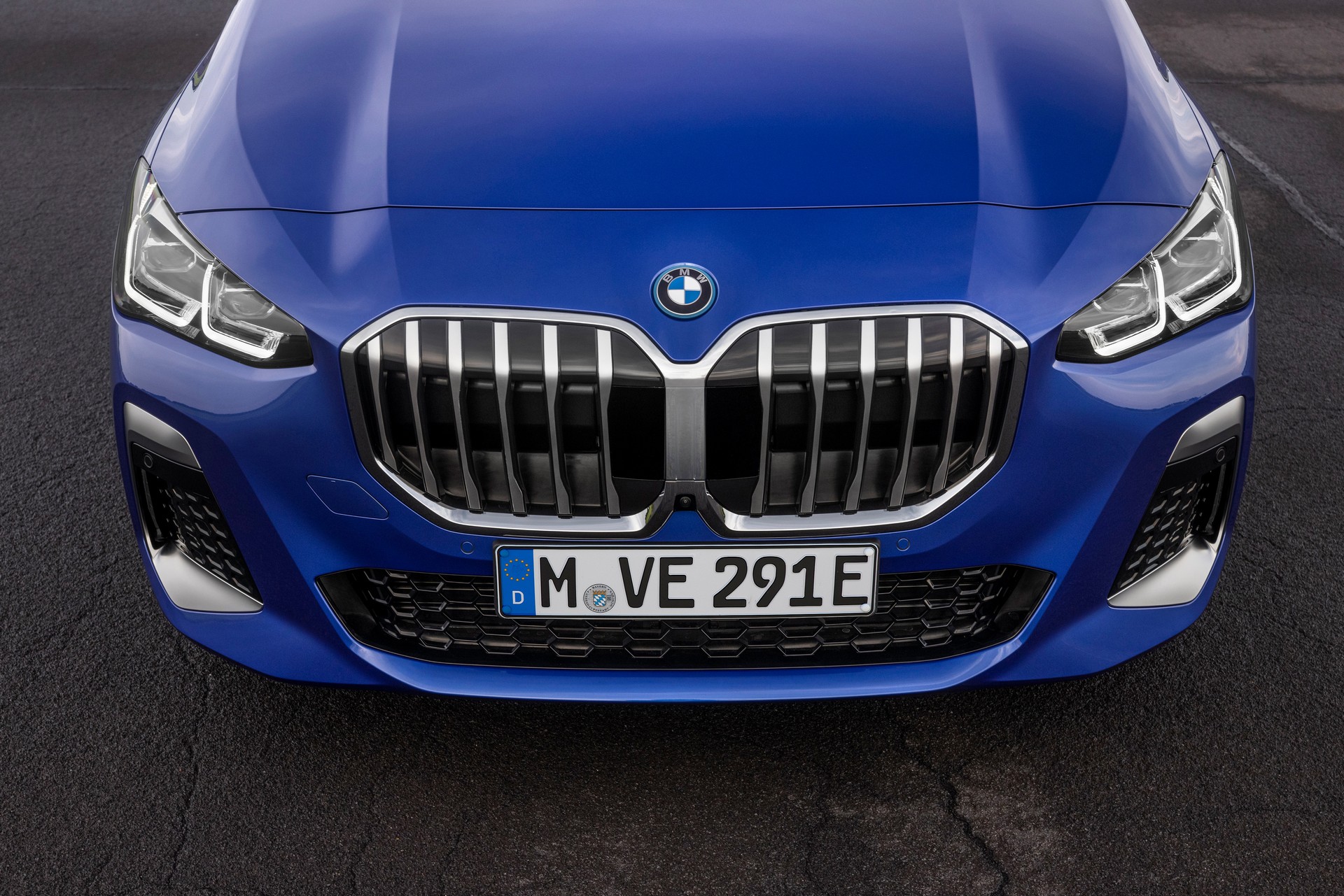 2022 BMW 2-Series Active Tourer Debuts With Massive Grille, New Tech And Plug-In Hybrid Power