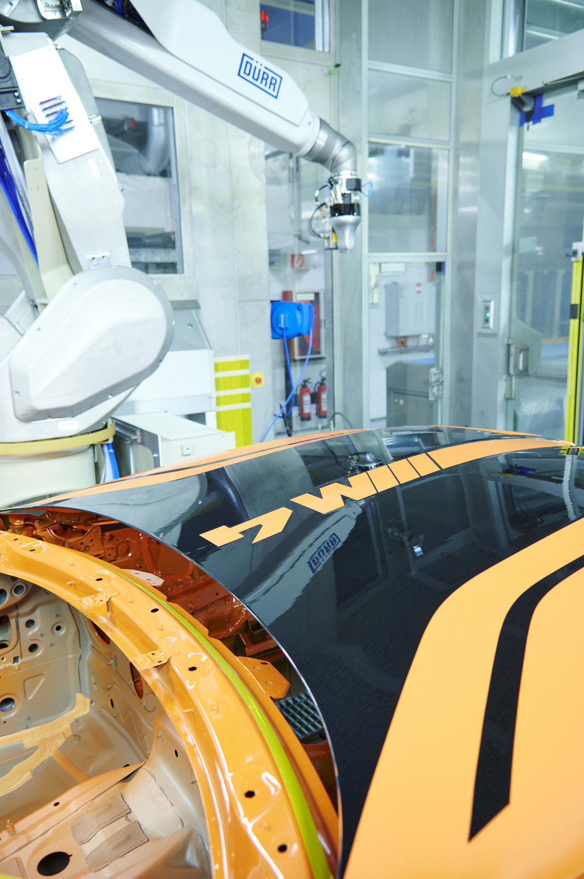 BMW’s New Overspray-Free Paint Works Like An Inkjet Printer And Offers “Limitless” Customizations