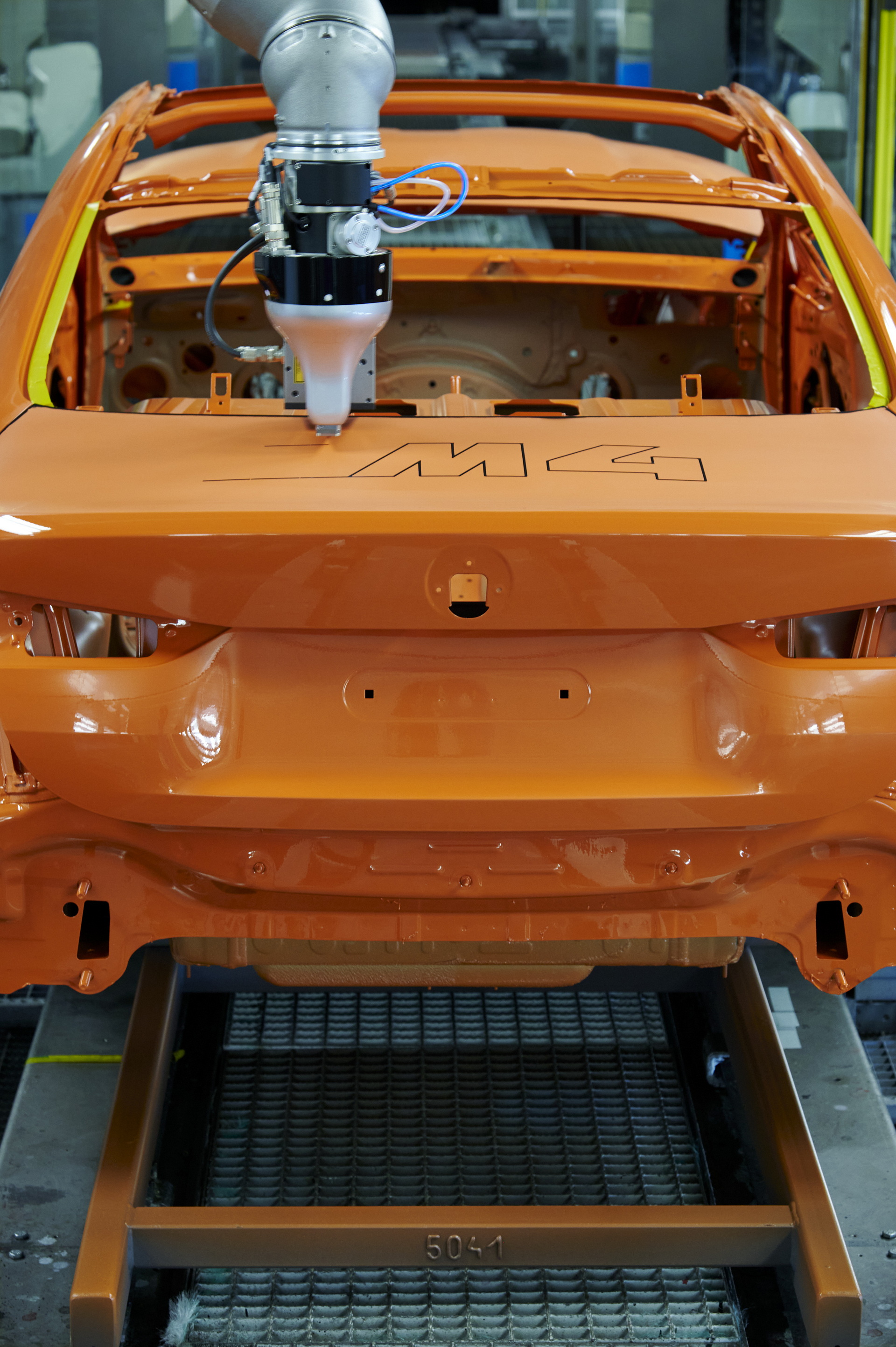 BMW’s New Overspray-Free Paint Works Like An Inkjet Printer And Offers “Limitless” Customizations