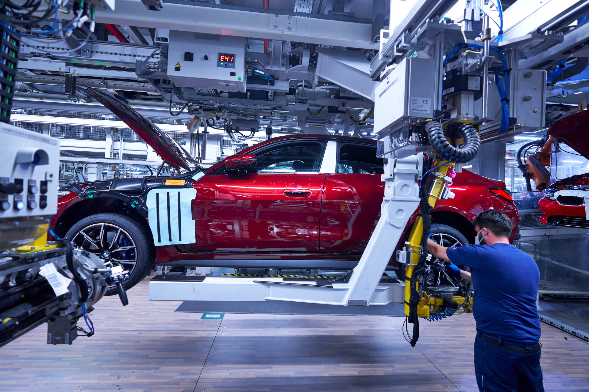 First Series Production BMW i4 Has Rolled Off The Assembly Line In Munich