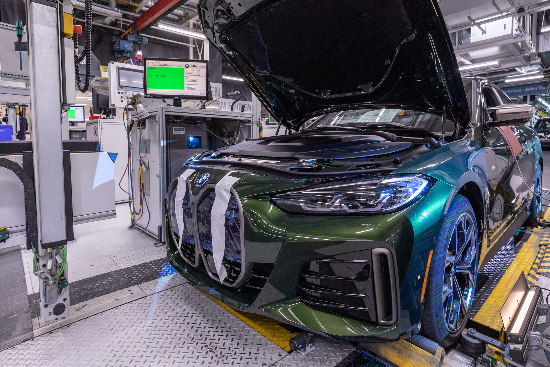 First Series Production BMW i4 Has Rolled Off The Assembly Line In Munich