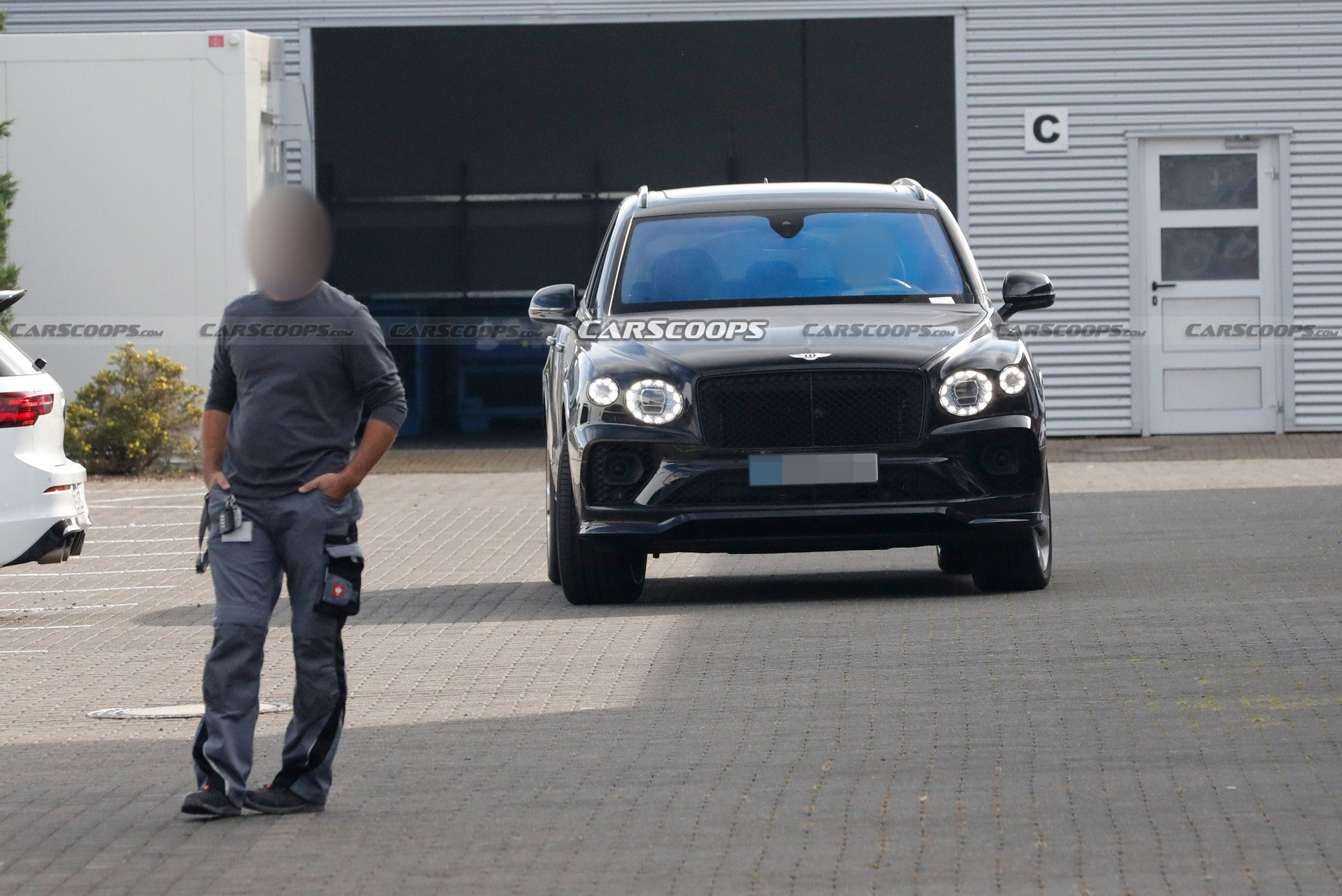 New Bentley Bentayga Black Edition Spied As A Blackout Model For The Jet Set