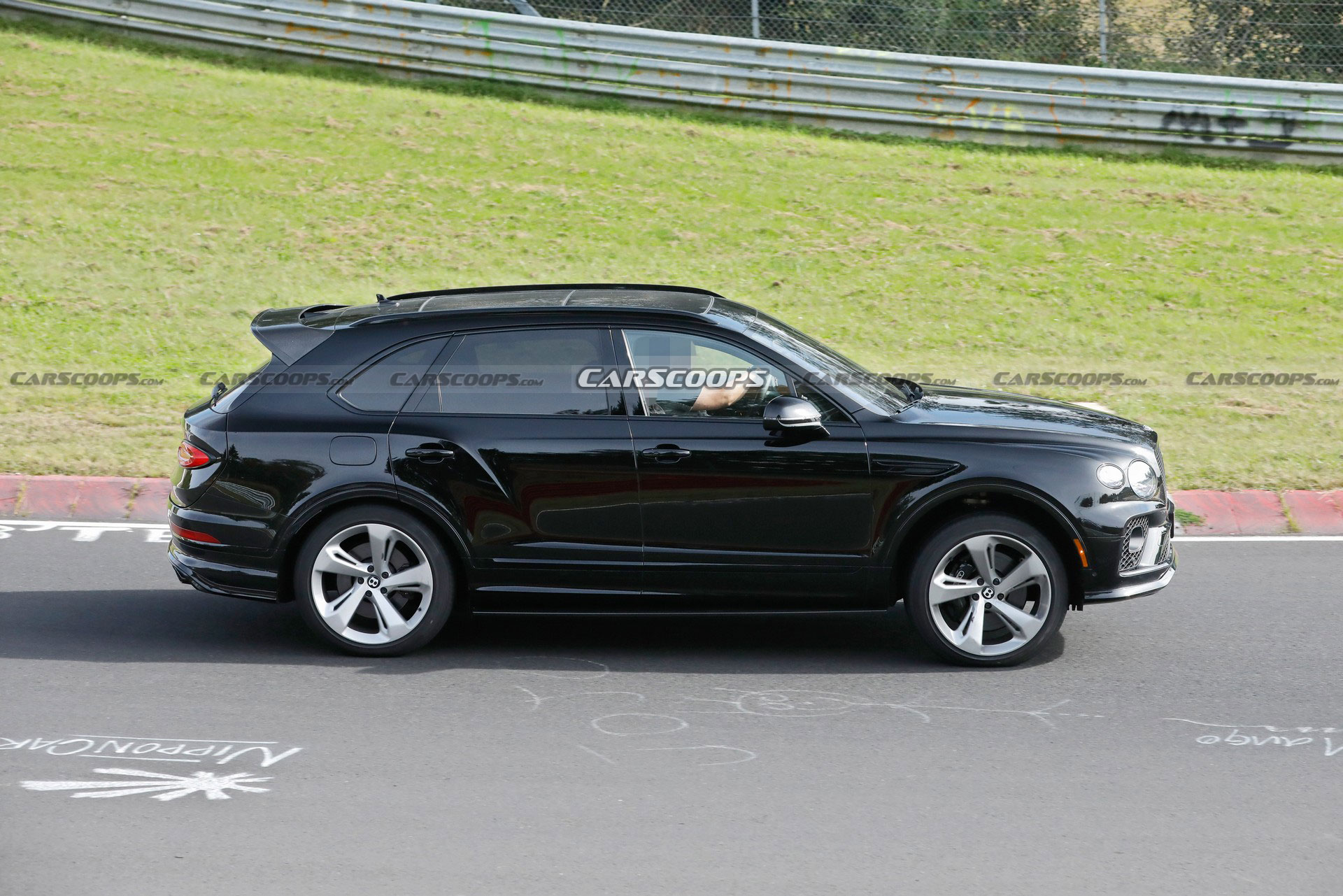 New Bentley Bentayga Black Edition Spied As A Blackout Model For The Jet Set