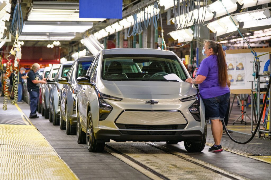  GM Plotting Cheaper Chevy Bolt EUV, Could Be Built In Kansas City