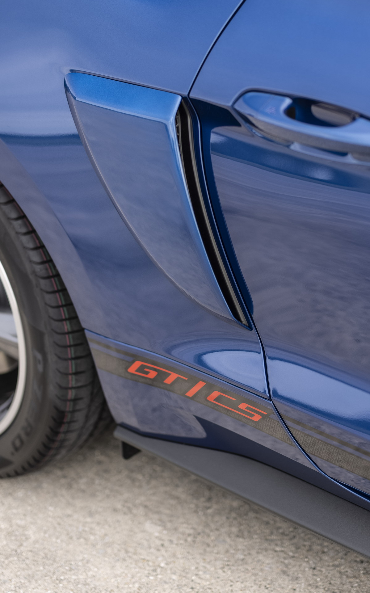 2022 Ford Mustang Gets Blacked-Out Stealth Edition And California Special With Optional GT Performance Package