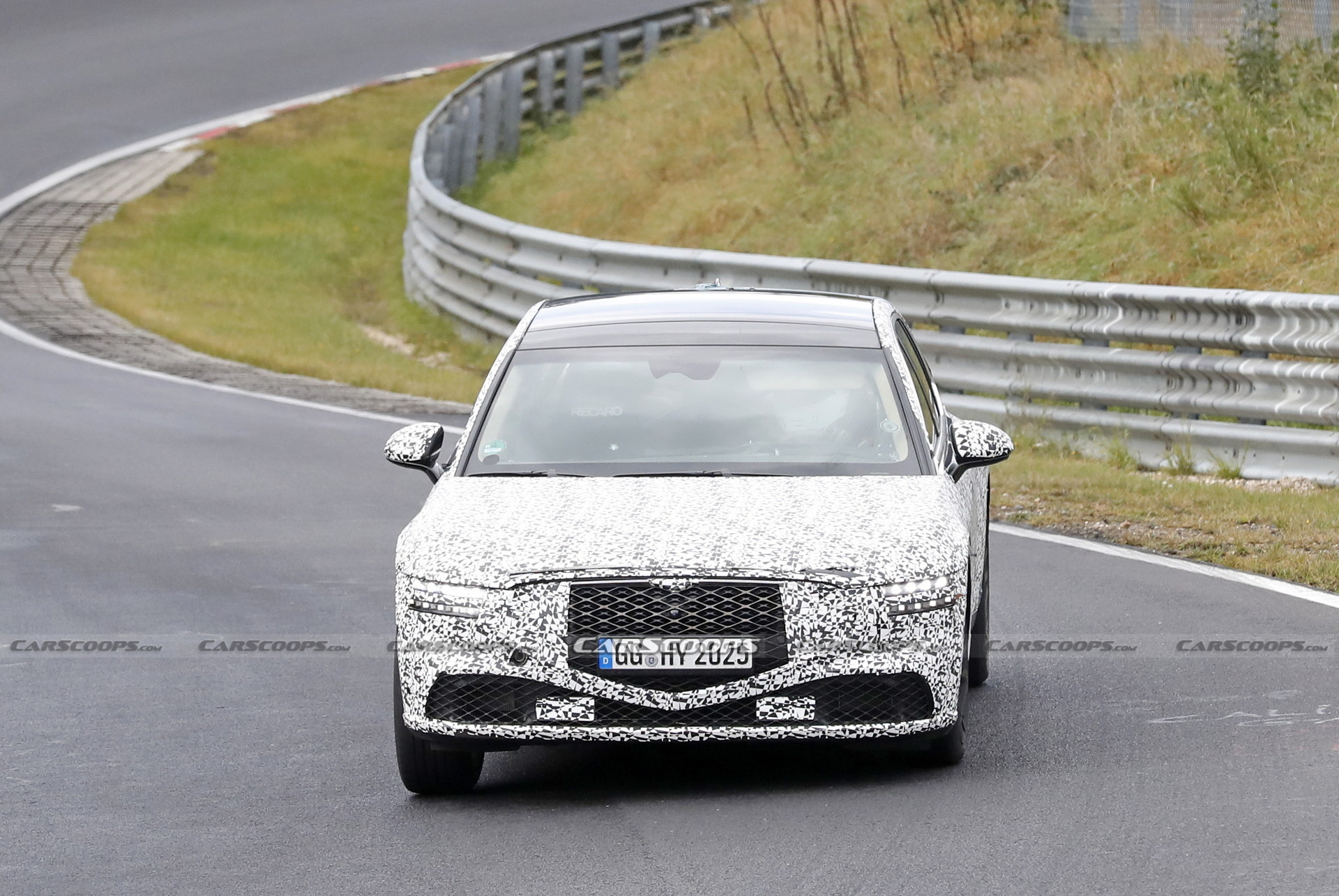 2022 Genesis G90 Spied Inside-Out Revealing Premium And Tech-Filled Cabin