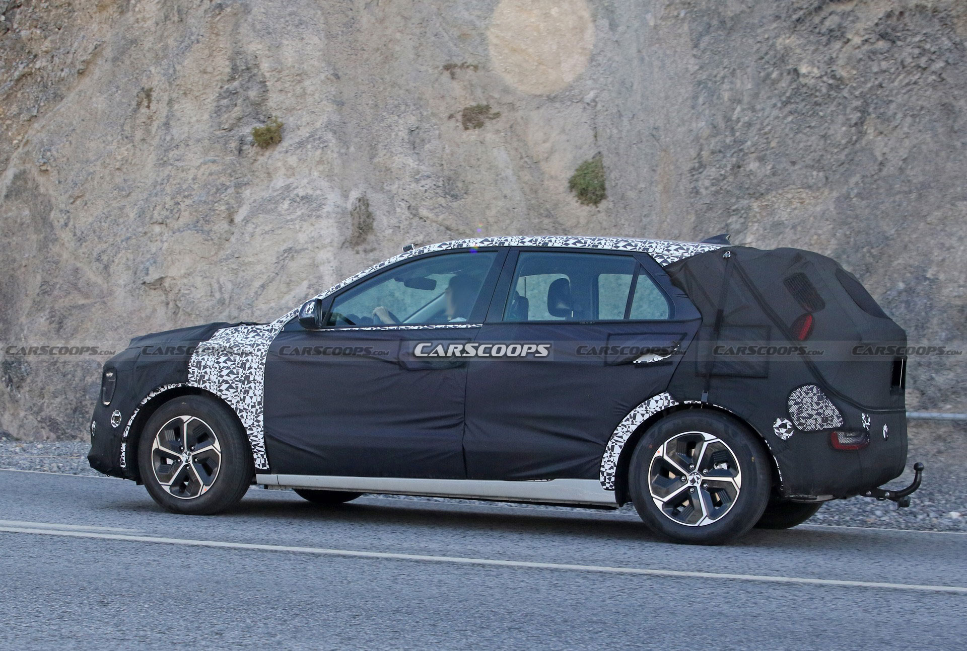 2023 Kia Niro Drops Camo And Reveals Its Production Headlights