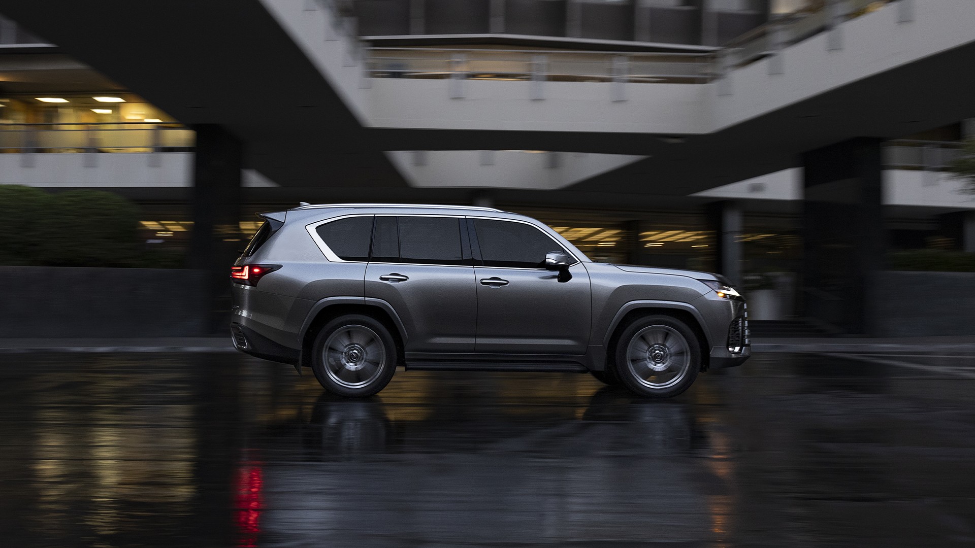2022 Lexus LX 600 Is America’s Posh Land Cruiser With A Twin-Turbo V6 And New Four-Seat Ultra Lux Trim