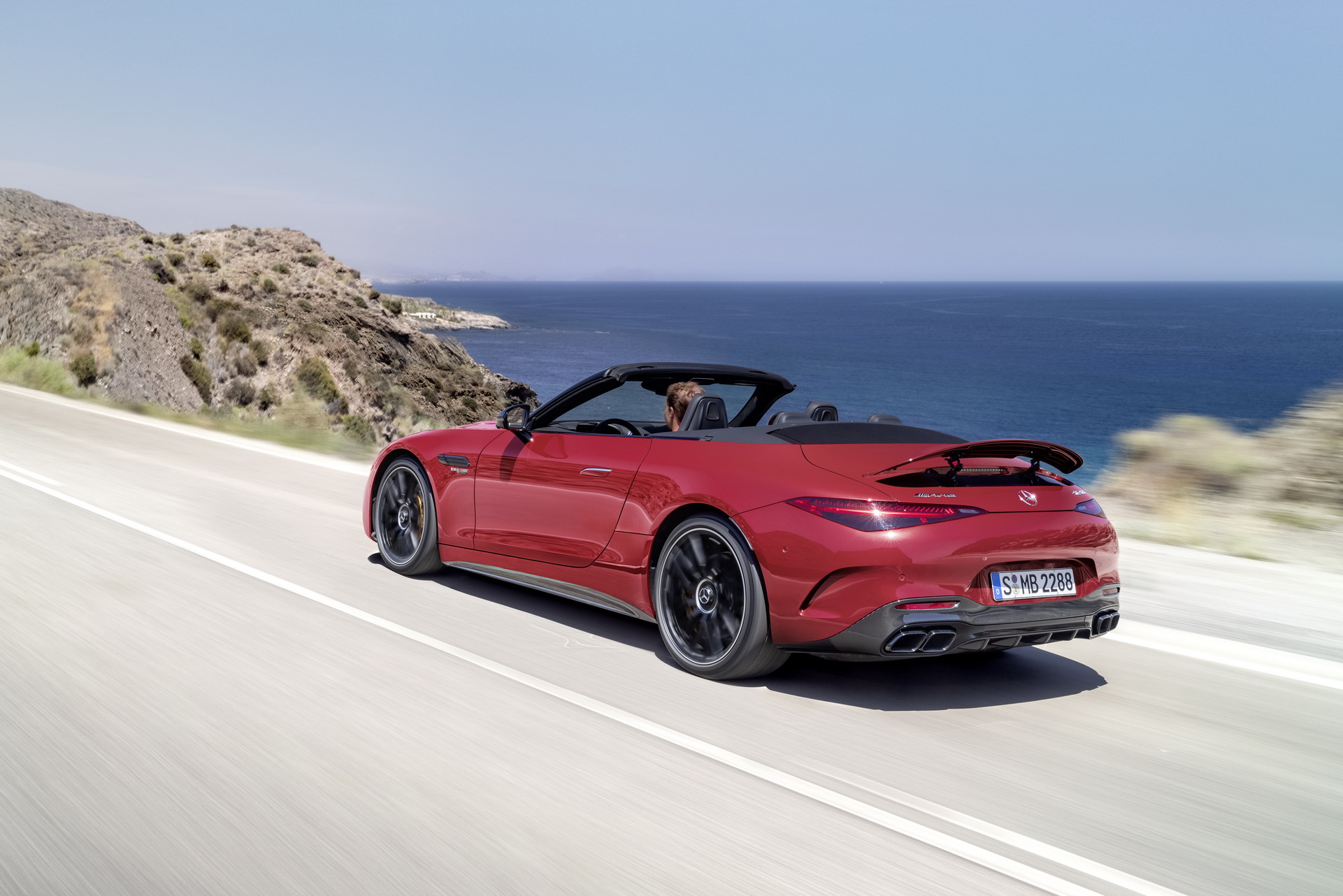 2022 Mercedes-AMG SL Breaks Cover With 2+2 Seats, Fabric Top, AWD And Up To 577 HP