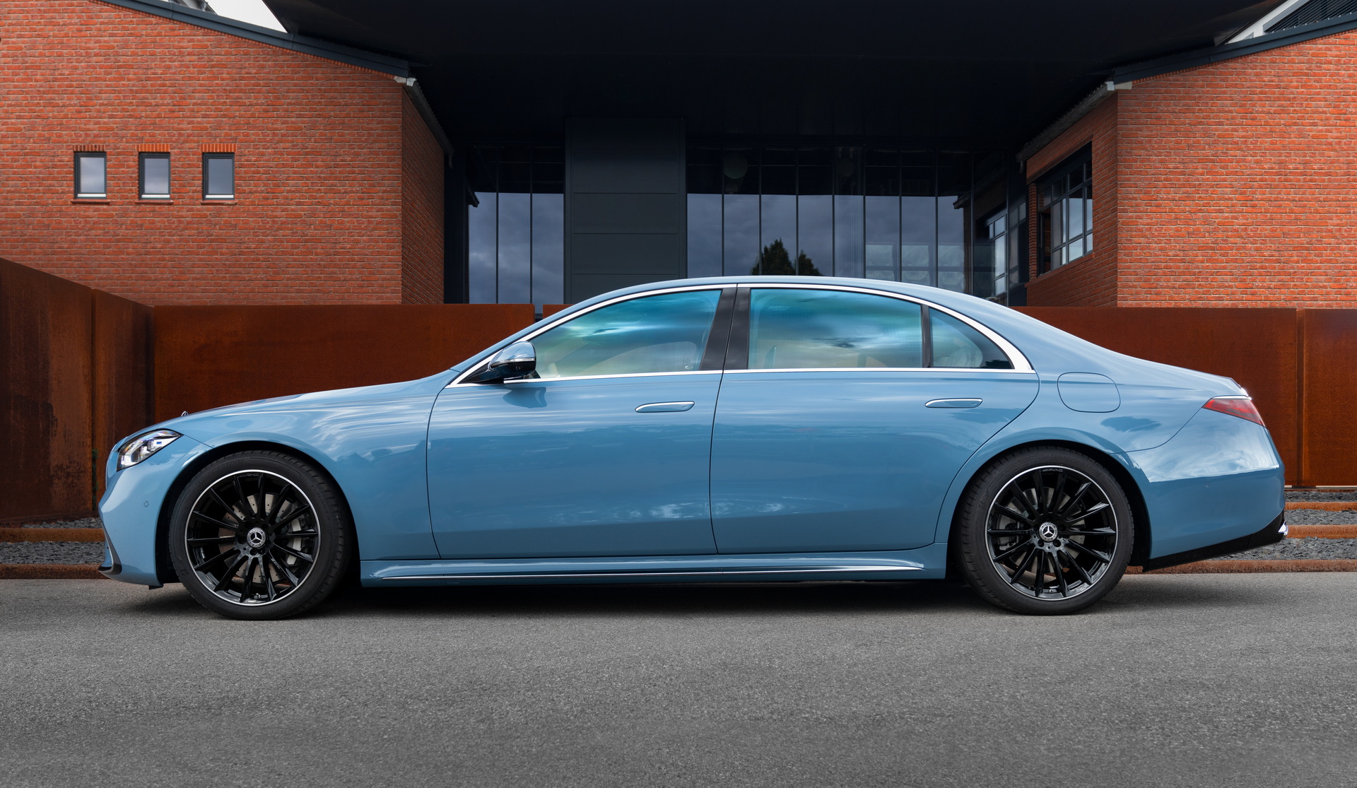 Mercedes Gives Customers More Customization Freedom With New Manufaktur Label