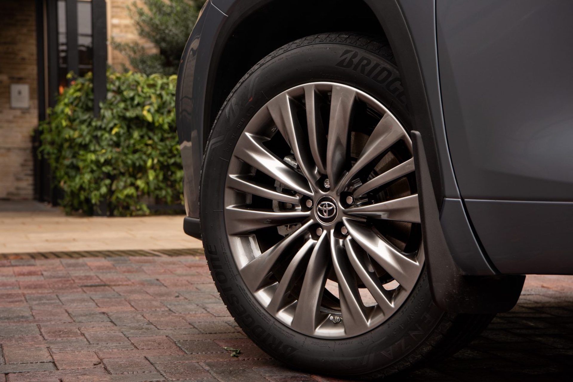 2022 Toyota Highlander Adds Bronze To Part You From Your Greens