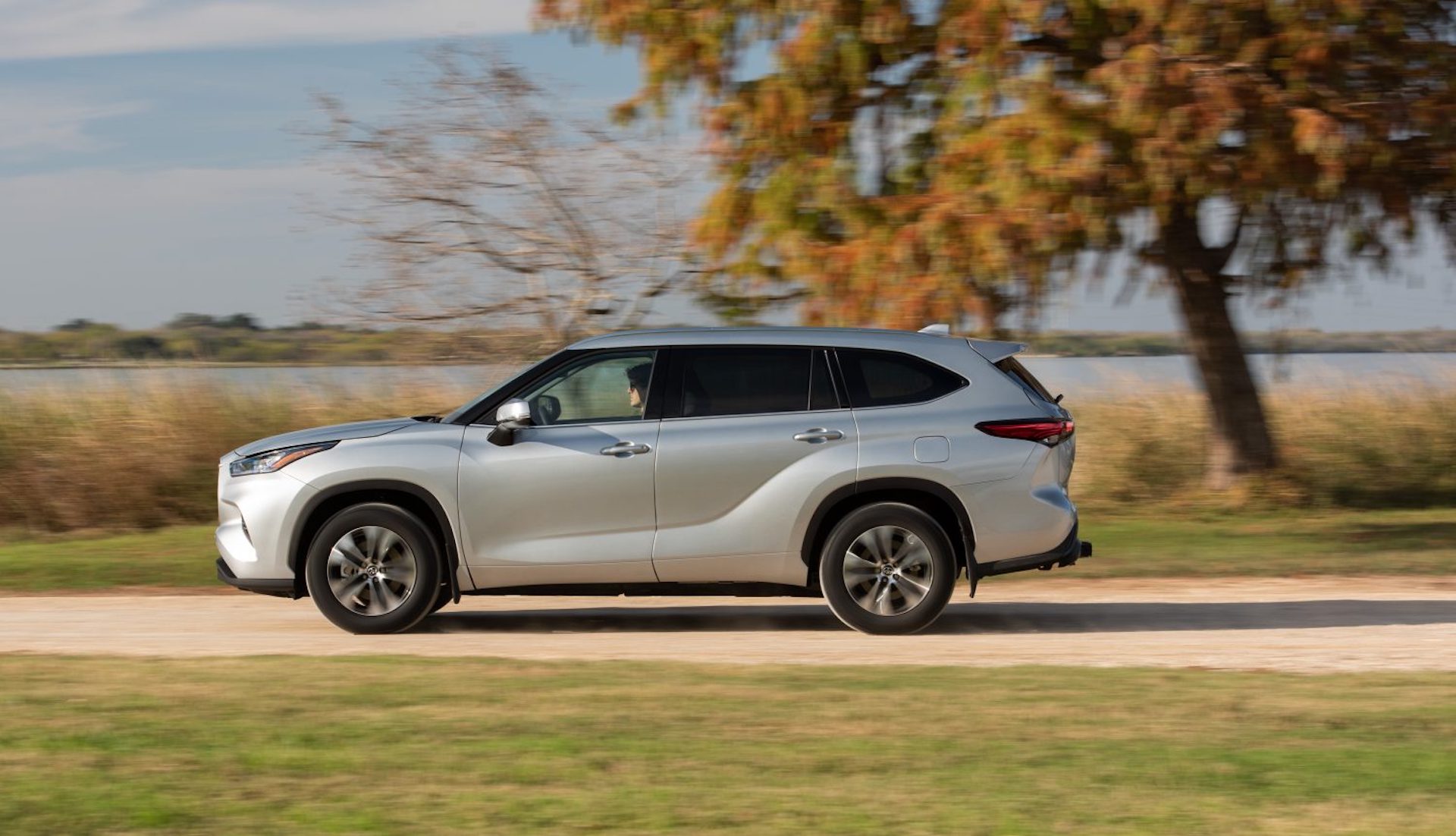 2022 Toyota Highlander Adds Bronze To Part You From Your Greens