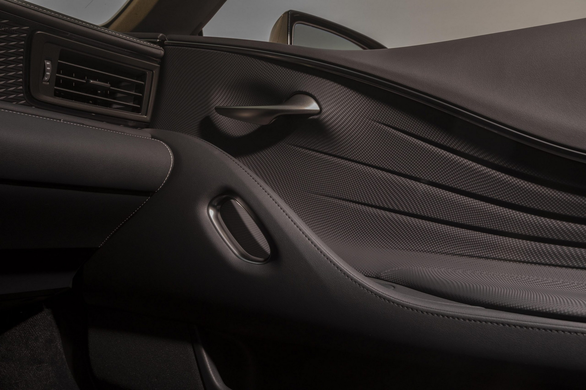 2022 Lexus LC 500 Convertible Arrives In The US With Updated Suspension And Refined Color Palette