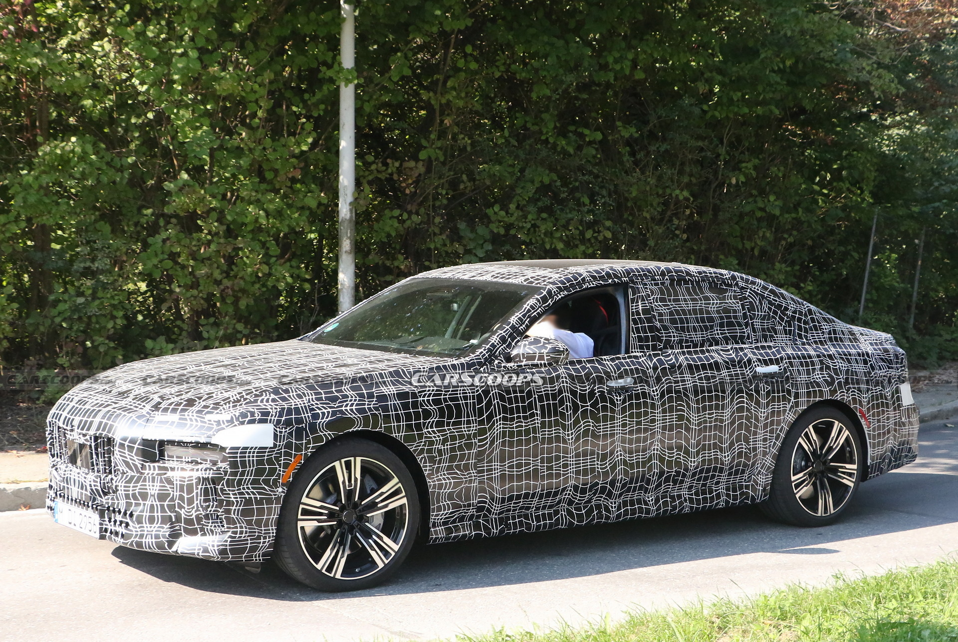 2023 BMW 7-Series Drops More Camo, Can Someone Put It Back On?