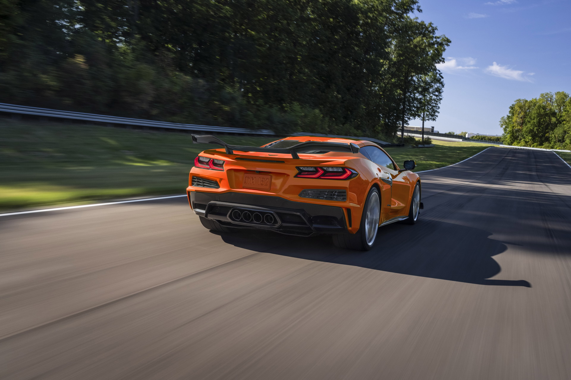 Corvette Z06 Export Models Won’t Get The Cool Quad-Center Exhaust Setup