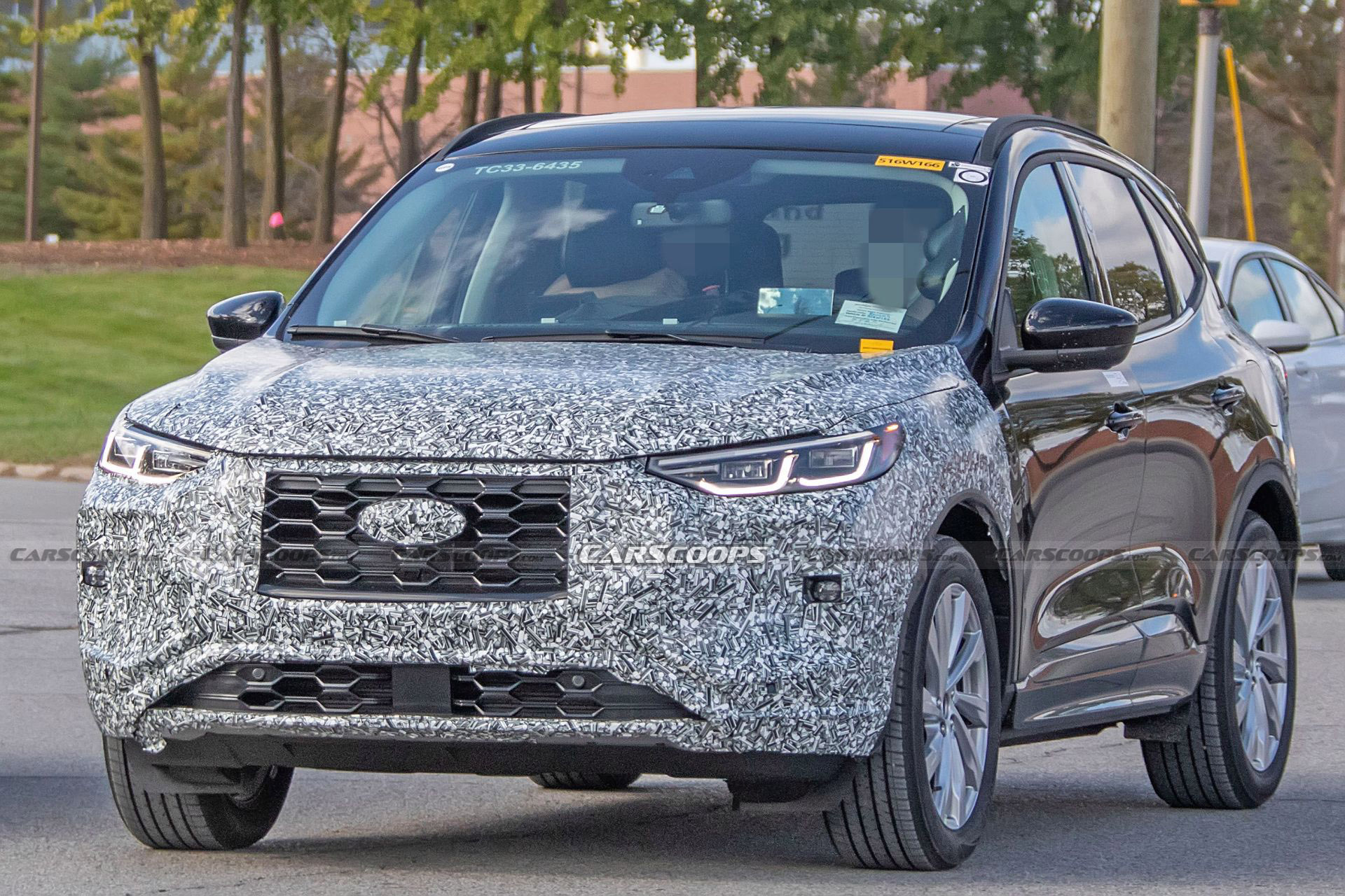 2023 Ford Kuga / Escape Facelift Caught With New Headlights And Grille