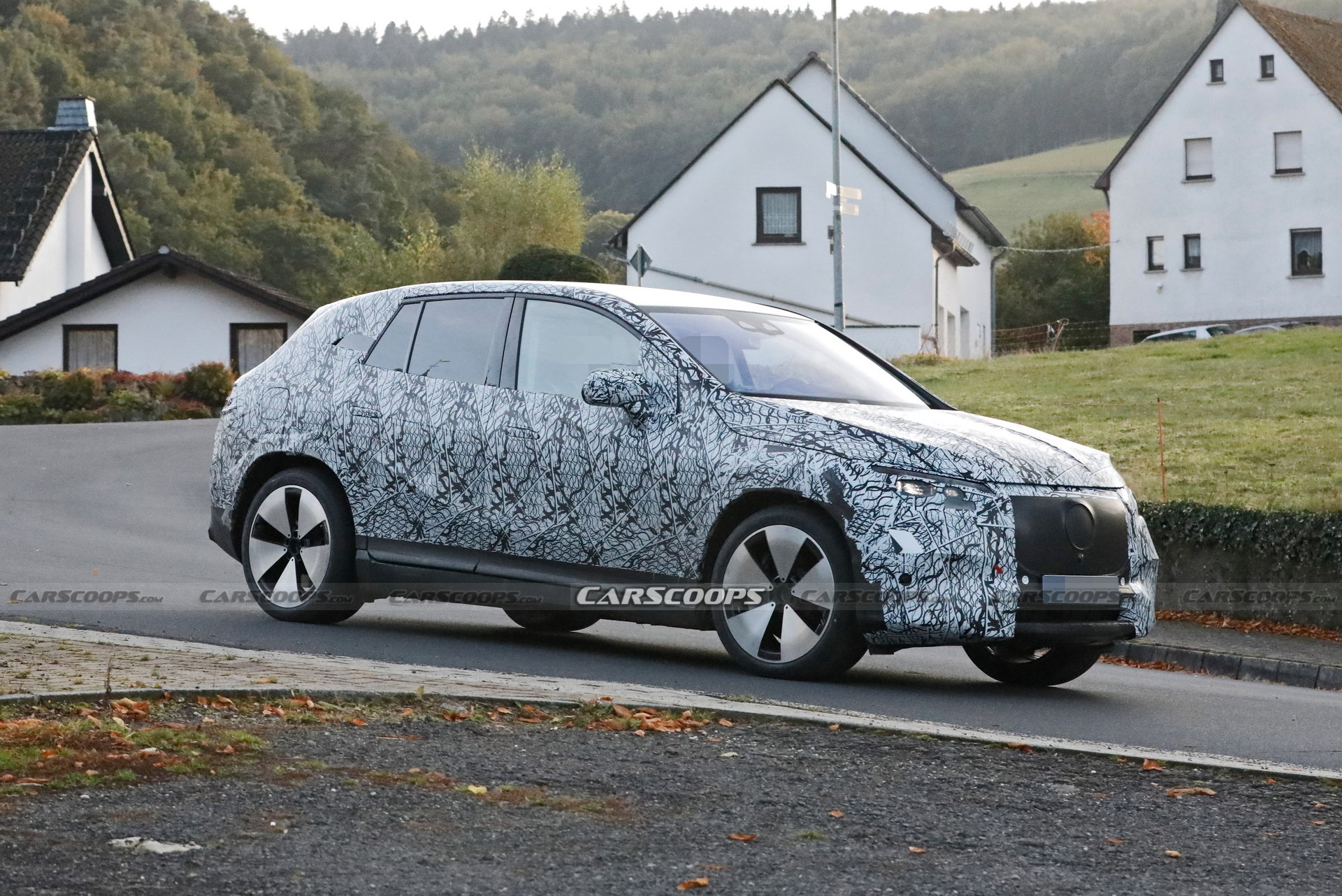 2023 Mercedes-Benz EQE SUV Spied With Huge Covered Grille And Aerodynamic Body