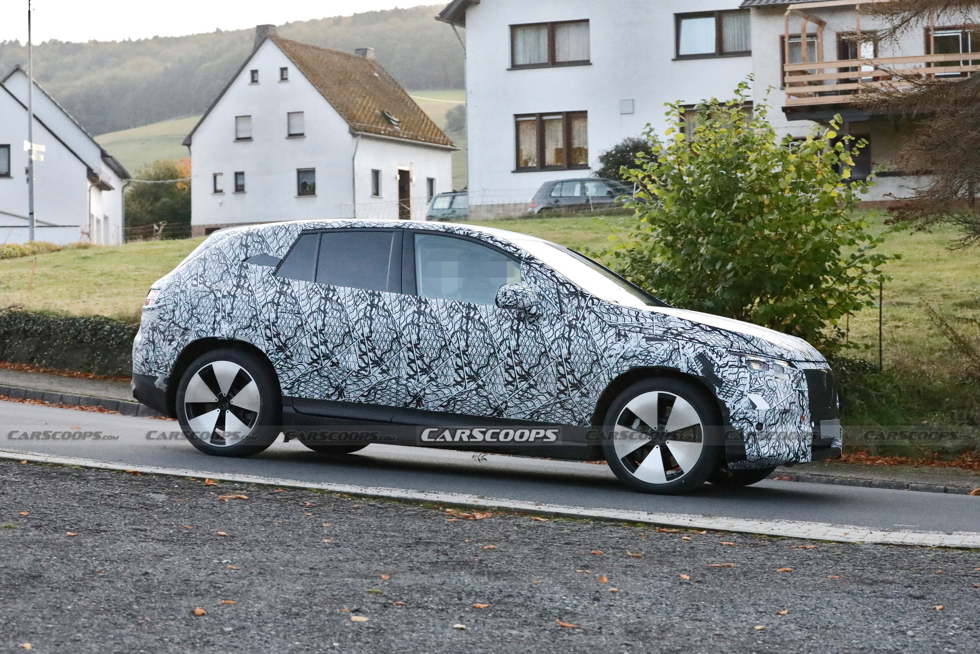 2023 Mercedes-Benz EQE SUV Spied With Huge Covered Grille And Aerodynamic Body