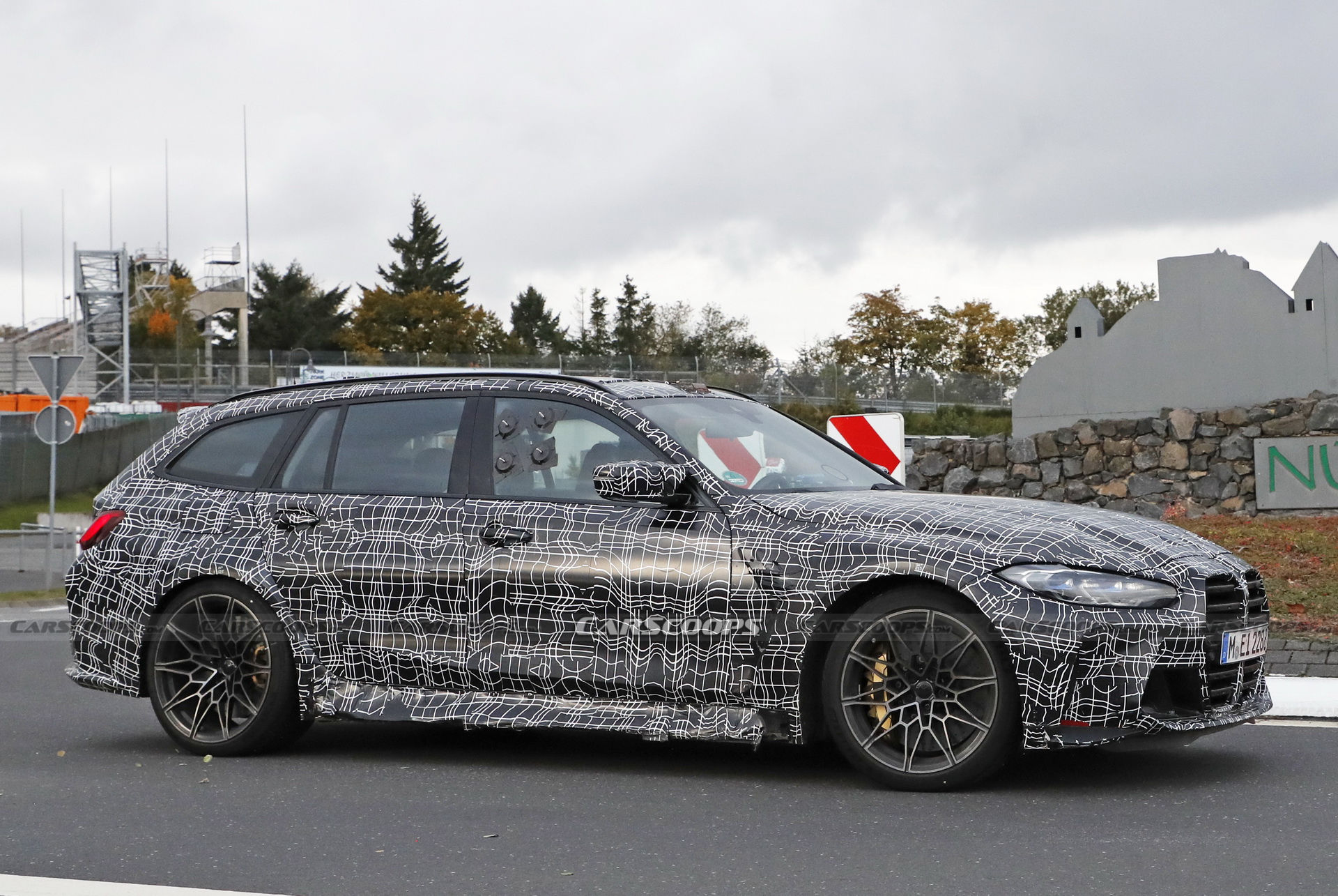 Check Out The 2023 BMW M3 Touring’s Brakes Glow As It Gets Pounded Around The ‘Ring