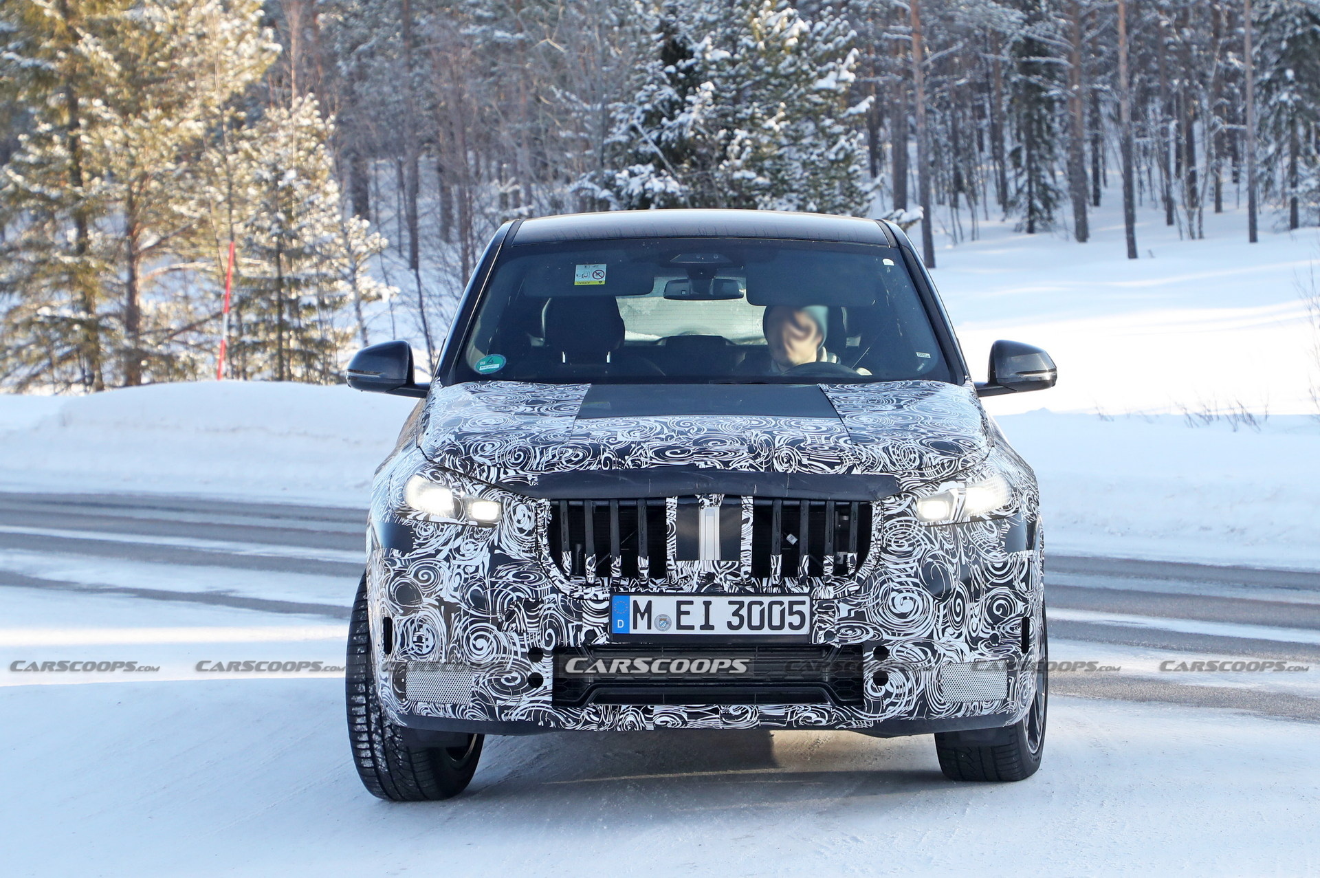 2023 BMW X1 M35i Spied With Quad-Tailpipes Powersliding In The Snow