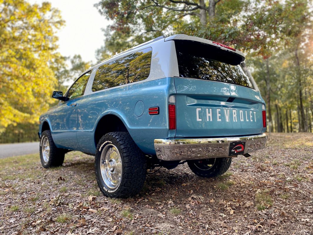 A Two-Door Chevy Tahoe-Based K5 Blazer Is Heading To SEMA