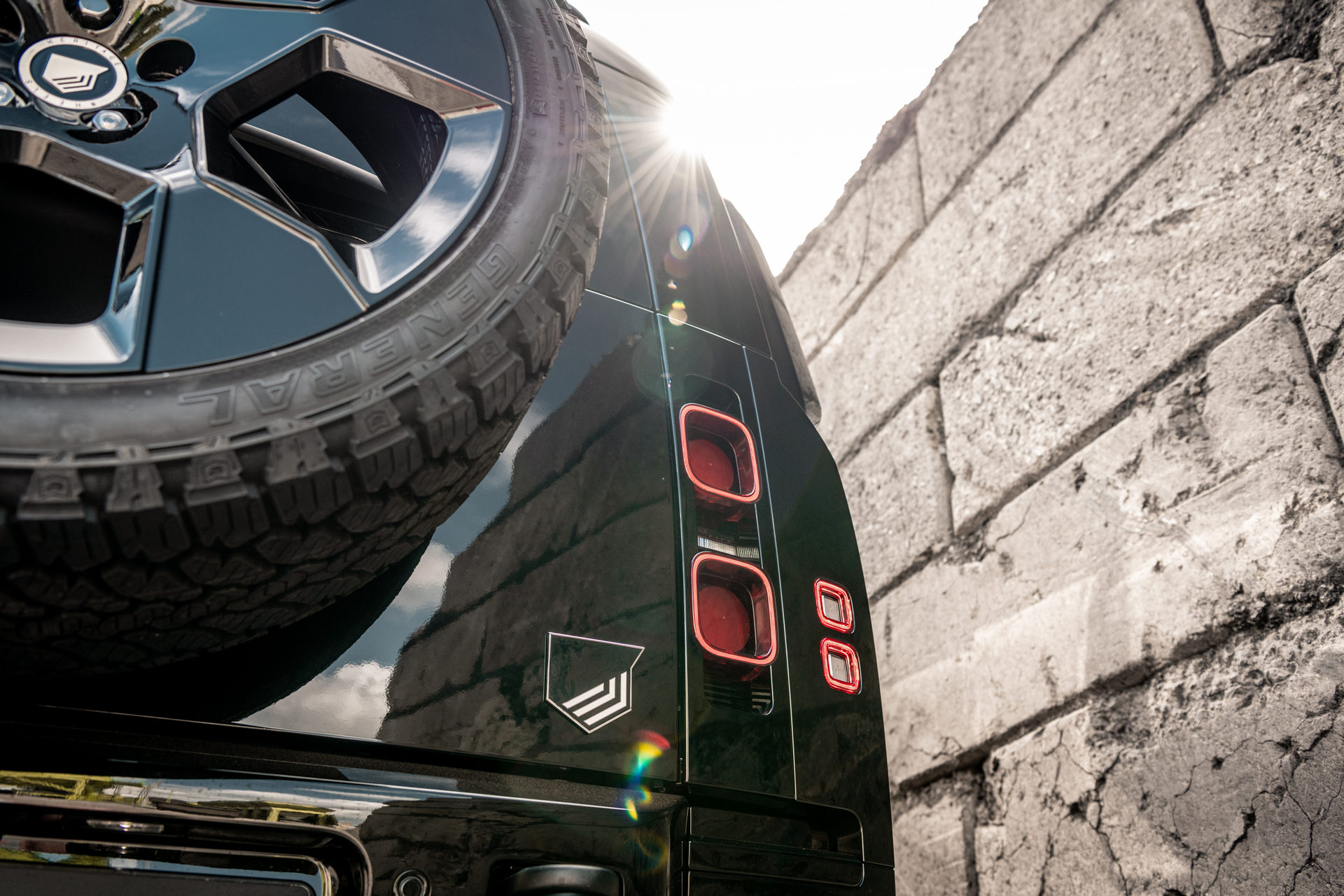 Heritage Customs Dresses The Land Rover Defender In All-Black Tuxedo