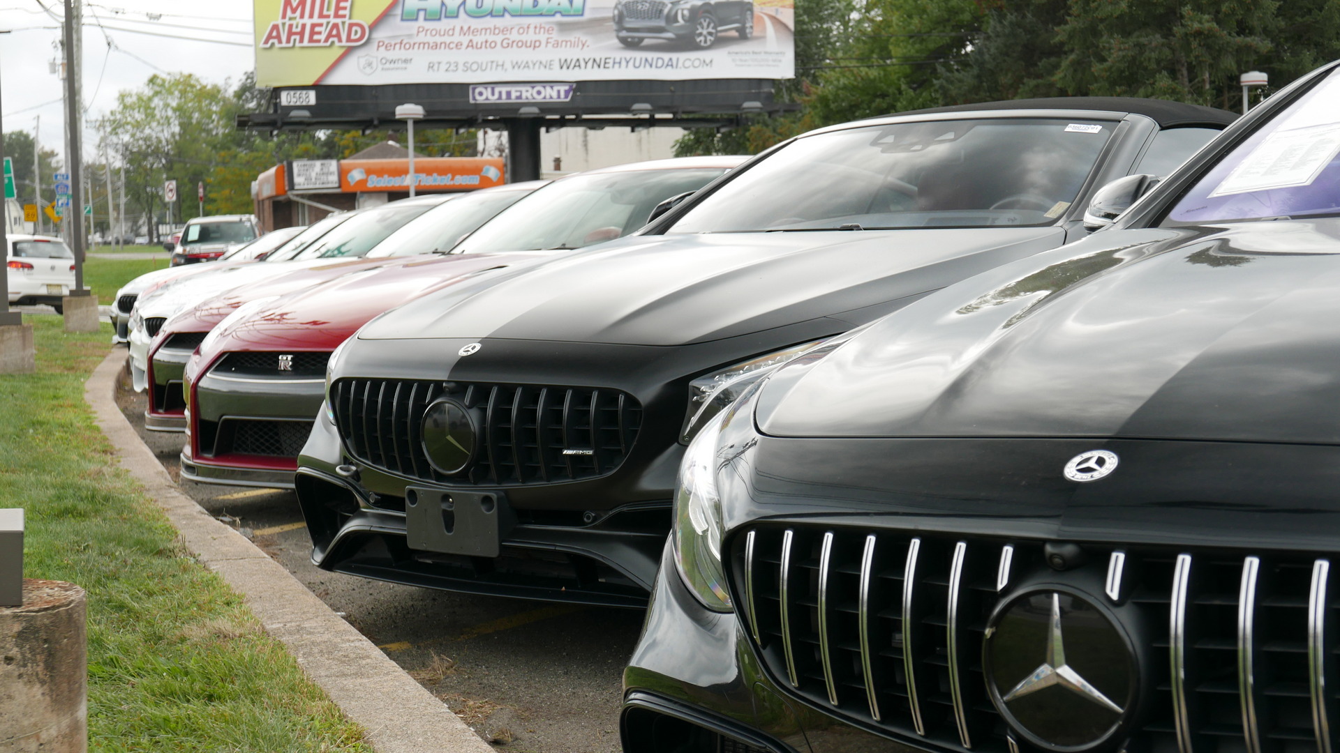 A Look Inside The Kia Dealership In New Jersey That Sells Lambos, McLarens, GT-Rs And Other Exotics