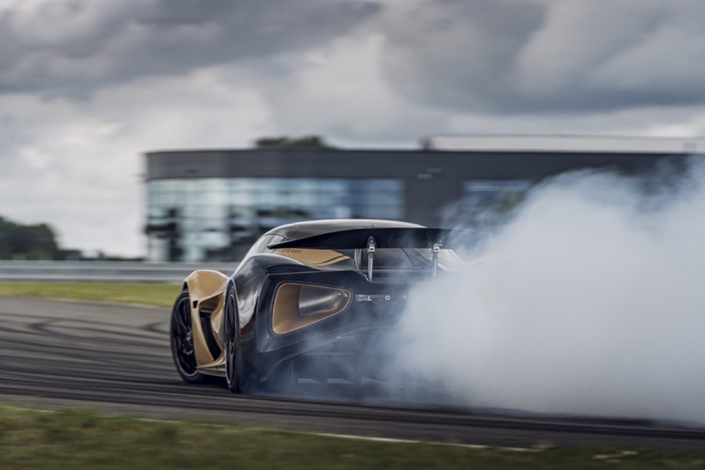  Lotus Will Finally Start Deliveries Of The All-Electric Evija Hypercar Next Month