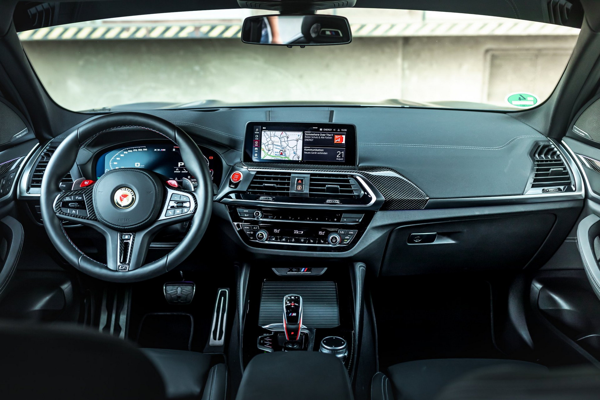 Manhart MHX3 600 Is A Beefed-Up BMW X3 M Competition With 626 HP