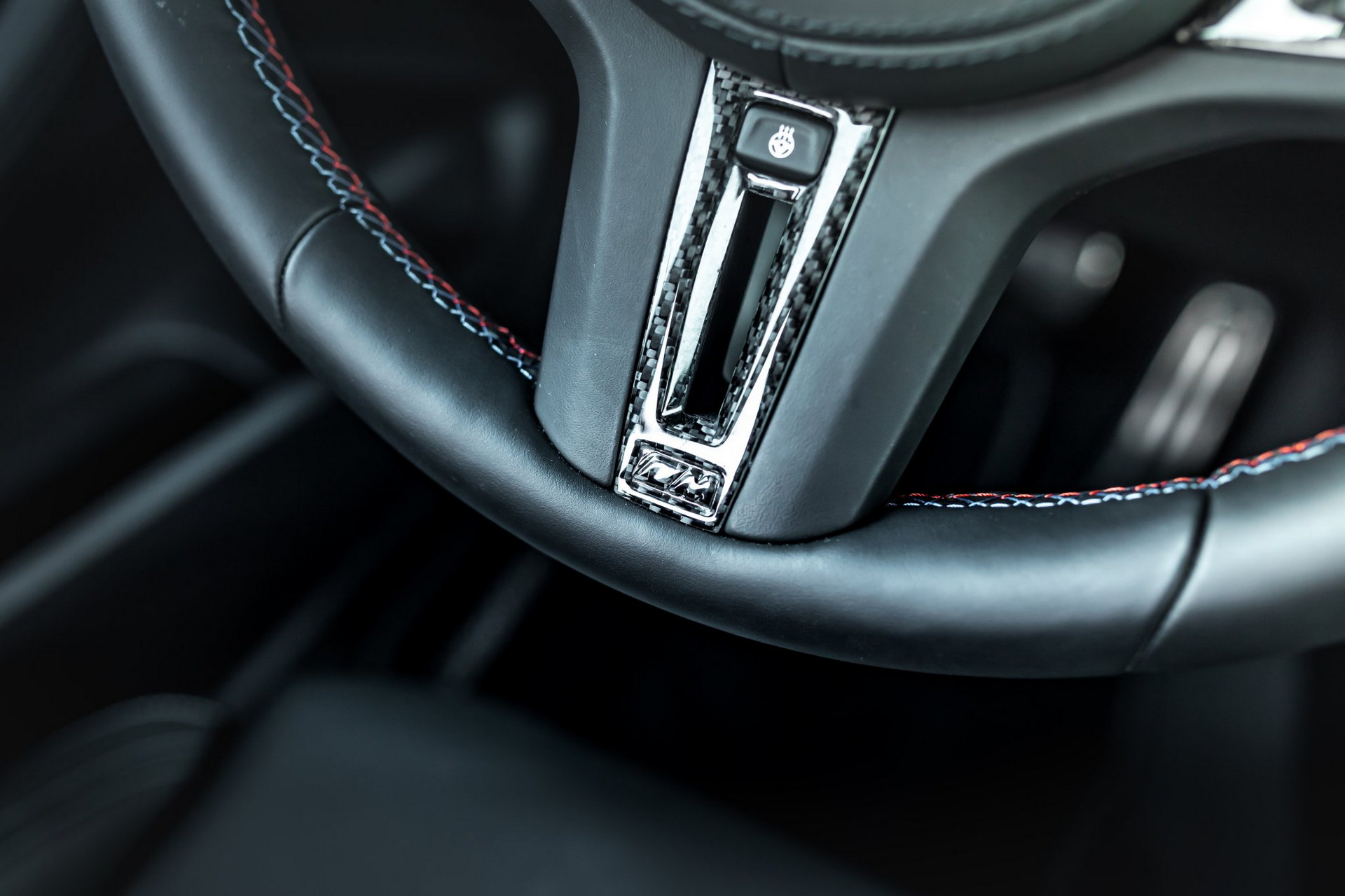 Manhart MHX3 600 Is A Beefed-Up BMW X3 M Competition With 626 HP