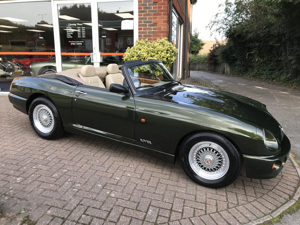 1995 MG RV8 Offers A Taste Of Old-School British Motoring