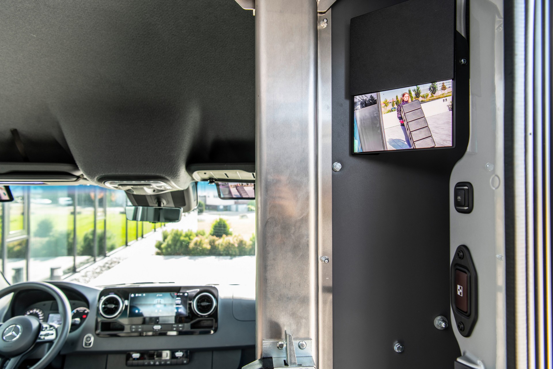 Mercedes Sustaineer Concept Boasts Solar Panels, Heated Seat Belt And Host Of Eco-Friendly Features