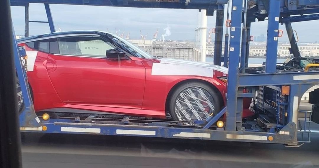 Passion Red And Brilliant Silver 2023 Nissan Z Coupes Spotted Without Rear Spoilers