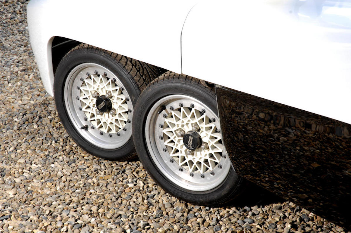 This 200-MPH, Triple-Axle Panther Was A 1970s Coke Binge On (Six) Wheels