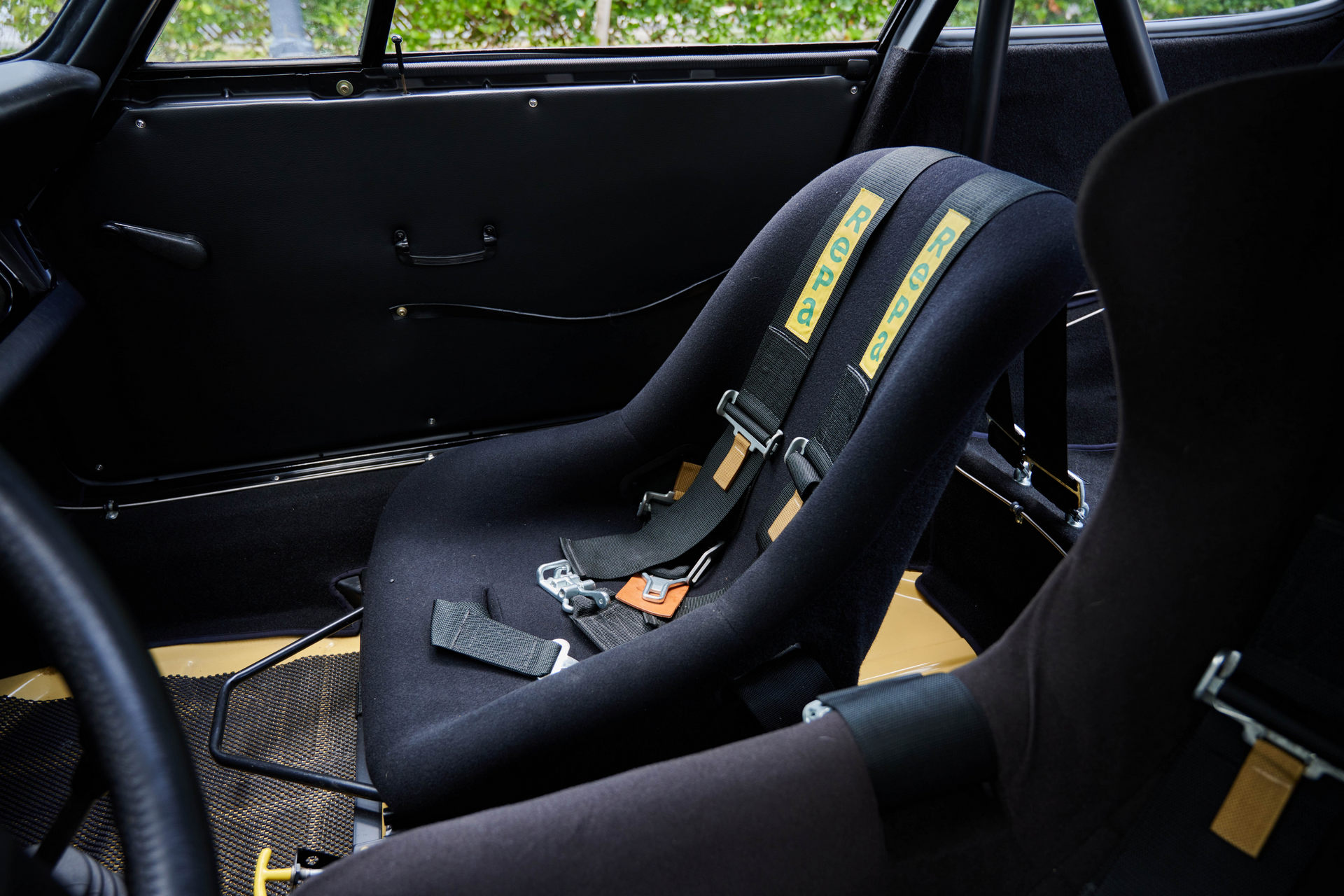 Pablo Escobar’s Old 1974 Porsche 911 Carrera 3.0 RSR Needs A New Home