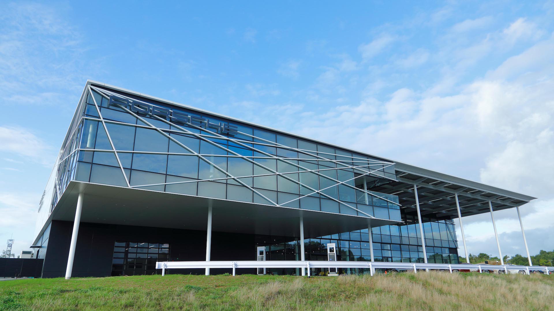 Porsche’s Tokyo Experience Centre Track Replicates Corners From The Nürburgring And Laguna Seca