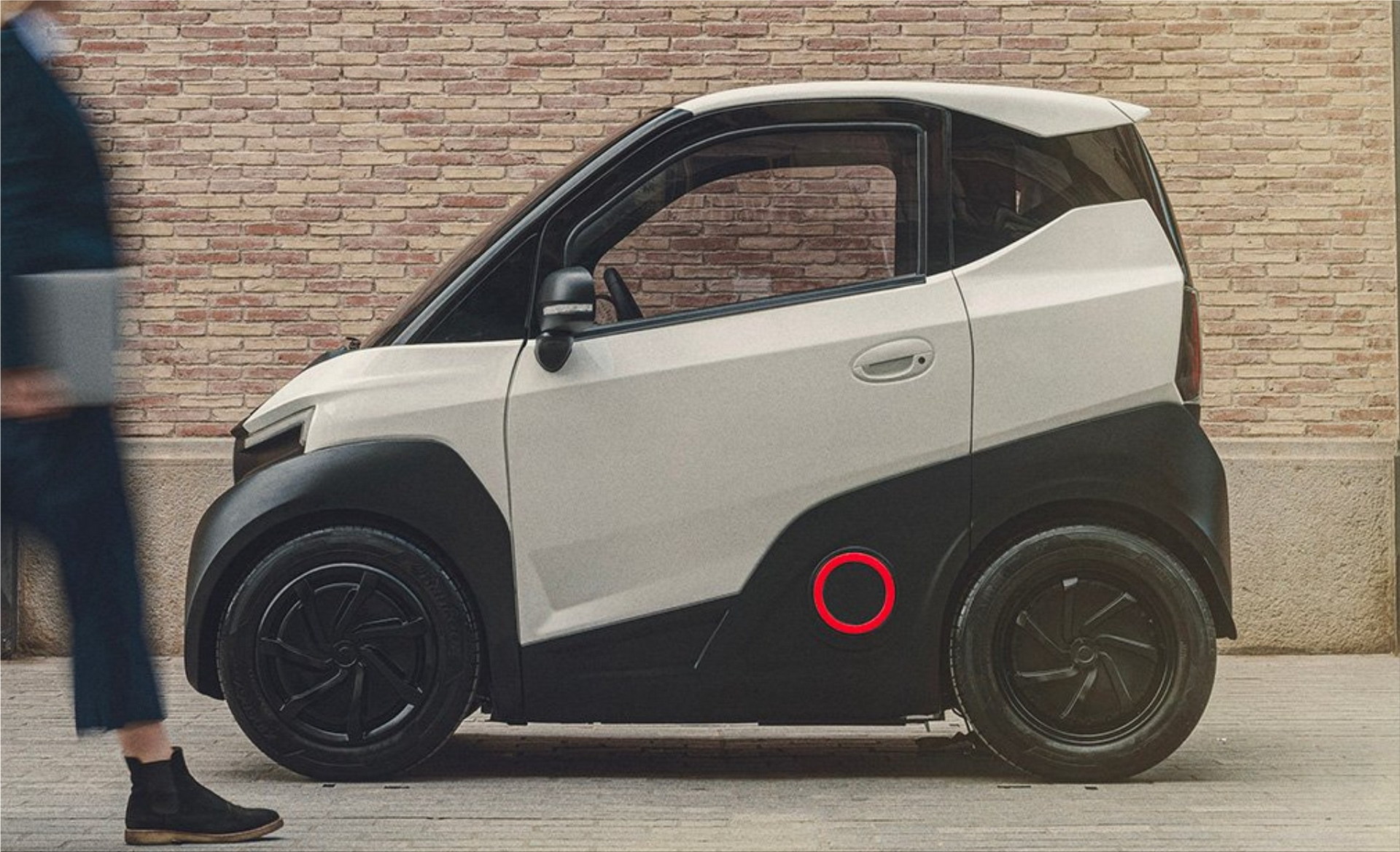 Silence S04 Is A Tiny EV From Spain With Removable Batteries