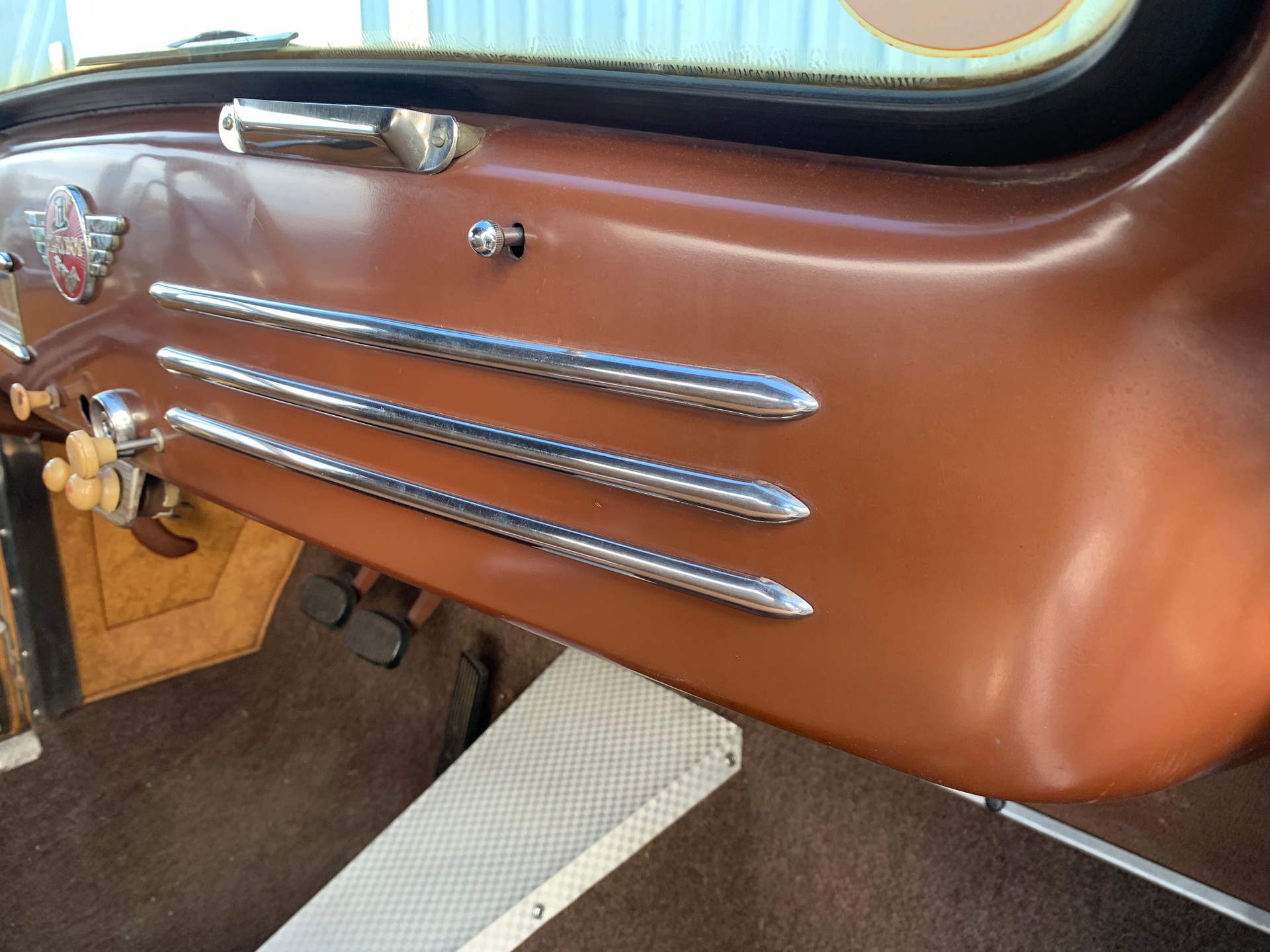 This 1948 Playboy Convertible Features A Retractable Hardtop And Is Rarer Than Some Supercars