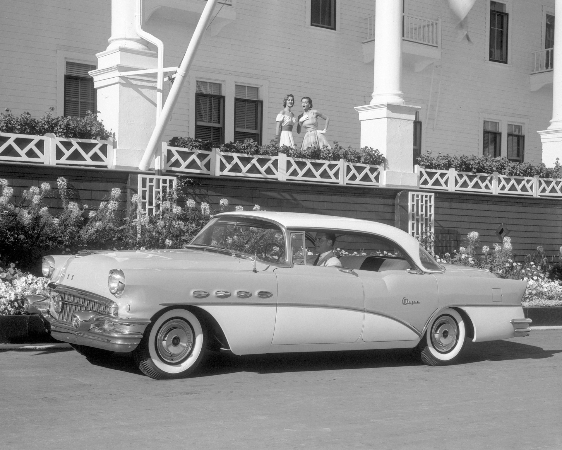 Songsan Motors’ Latest Americana Copy Is The Monterey EV That Apes The ’57 Buick Roadmaster