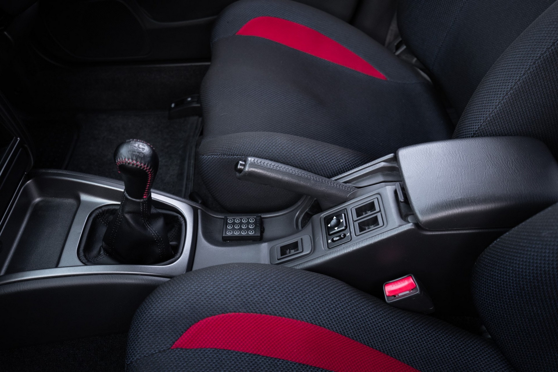 This 11k-Mile 1999 Subaru Impreza WRX Is Pure Rally-Bred Nostalgia