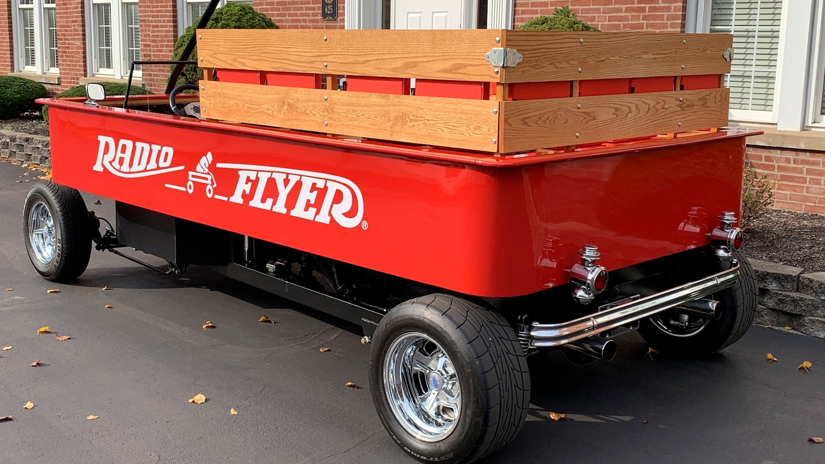 This V8-Powered Radio Flyer Wagon Is For Adults Who Never Grew Up