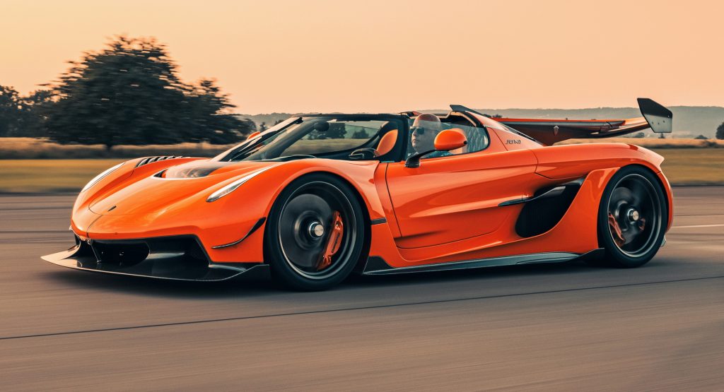  Listen To The Koenigsegg Jesko’s V8 Spin At 31,700 RPM Per Second!