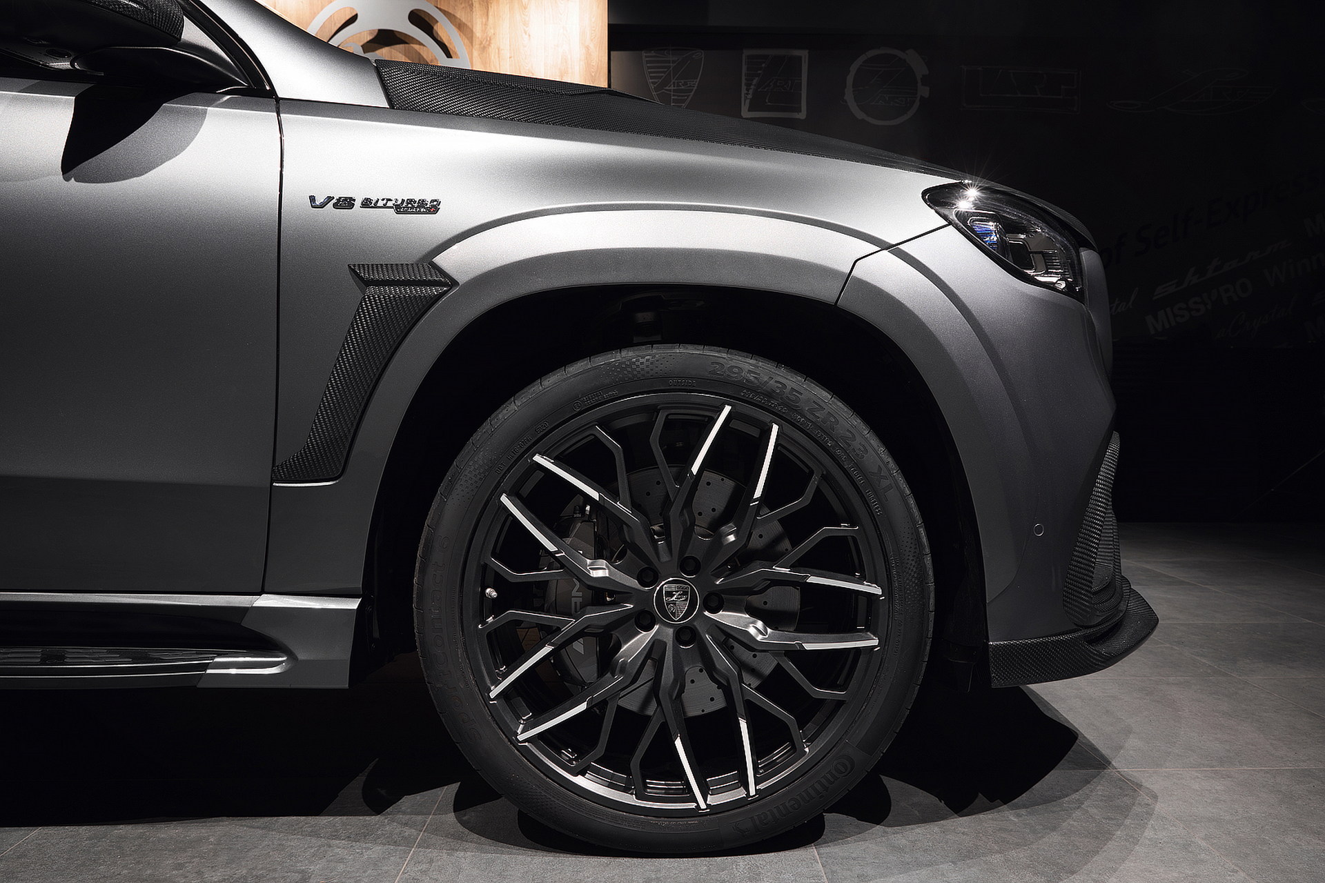 Larte Design’s Mercedes-AMG GLS 63 Is Lathered In Carbon Fiber
