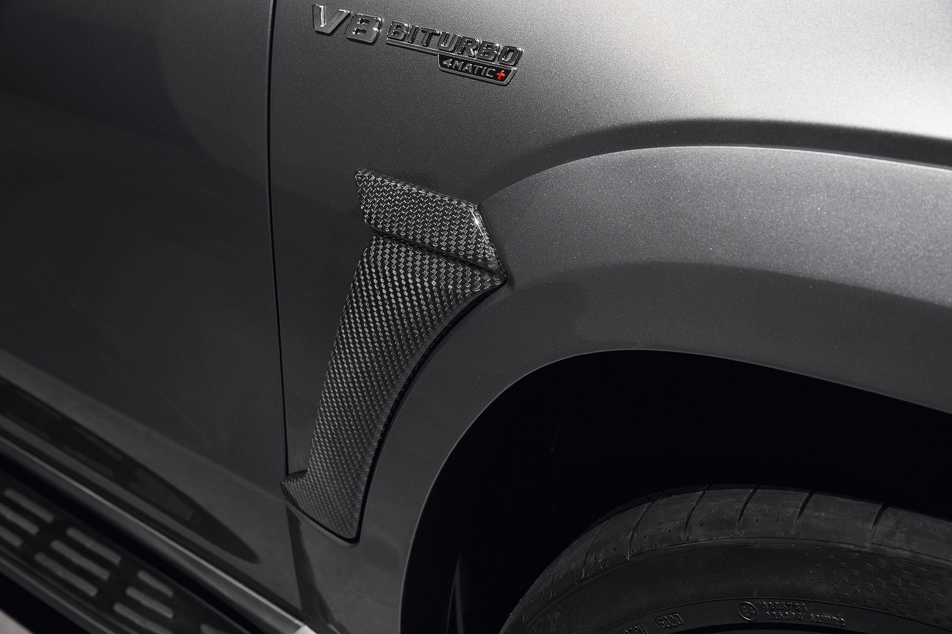 Larte Design’s Mercedes-AMG GLS 63 Is Lathered In Carbon Fiber