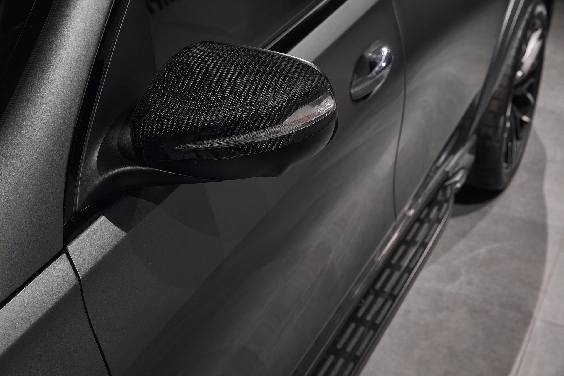 Larte Design’s Mercedes-AMG GLS 63 Is Lathered In Carbon Fiber