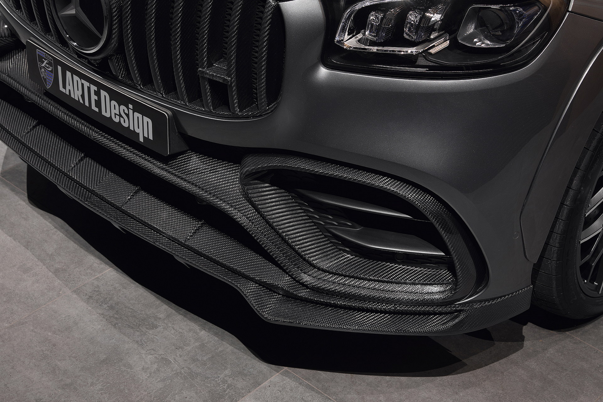 Larte Design’s Mercedes-AMG GLS 63 Is Lathered In Carbon Fiber