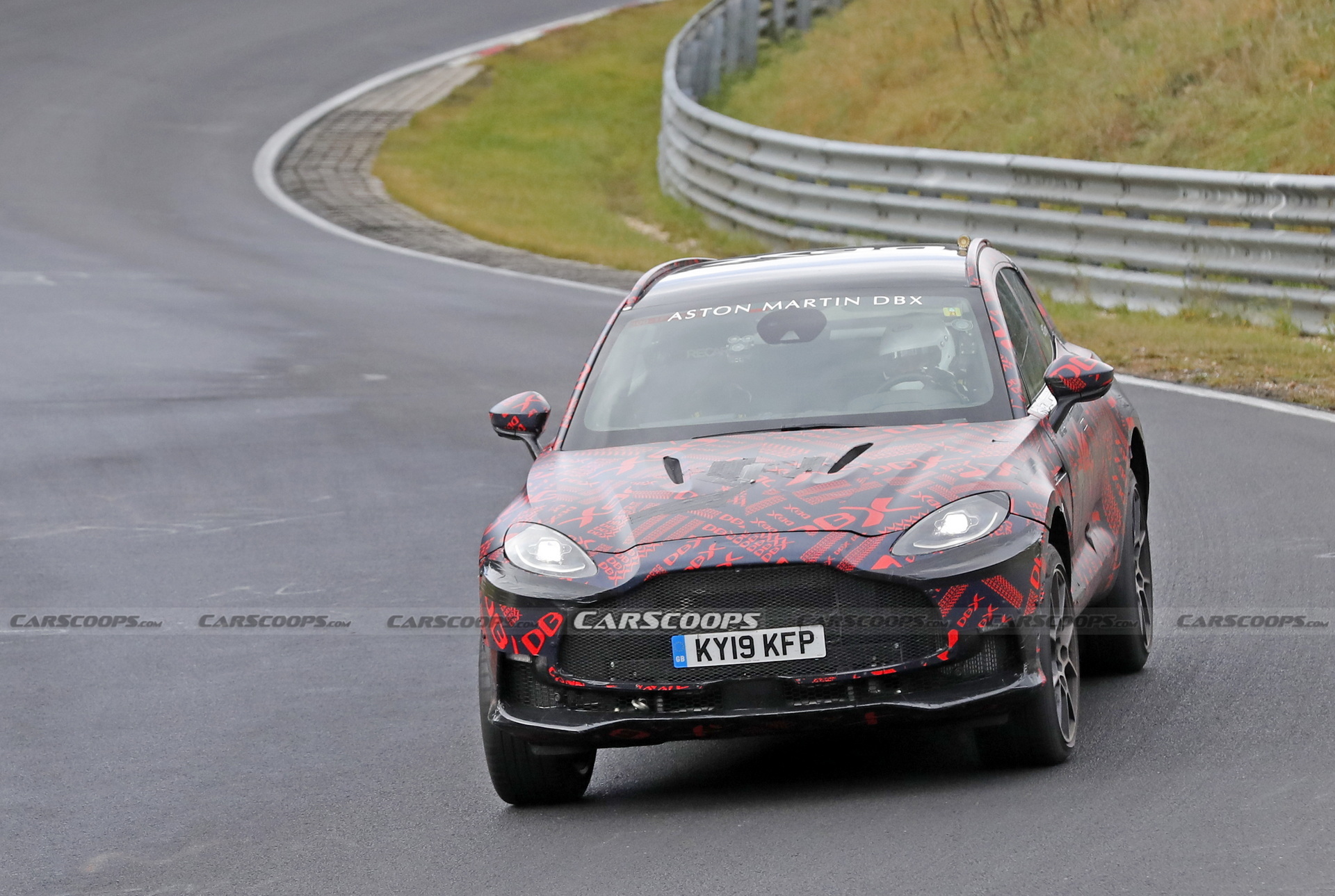 2022-Aston-Martin-DBX-S-6.jpg