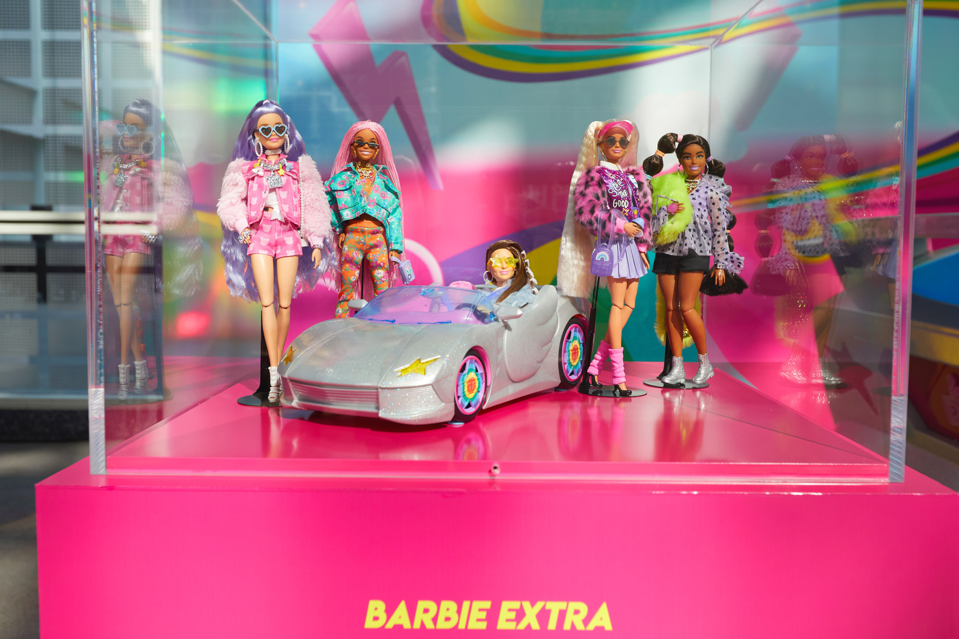 Life-Size Barbie Car for L.A. Show Is A Fiat 500 With Wings For